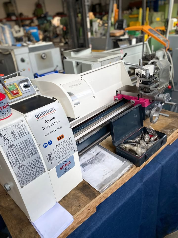 Tornio parallelo Harrison M400